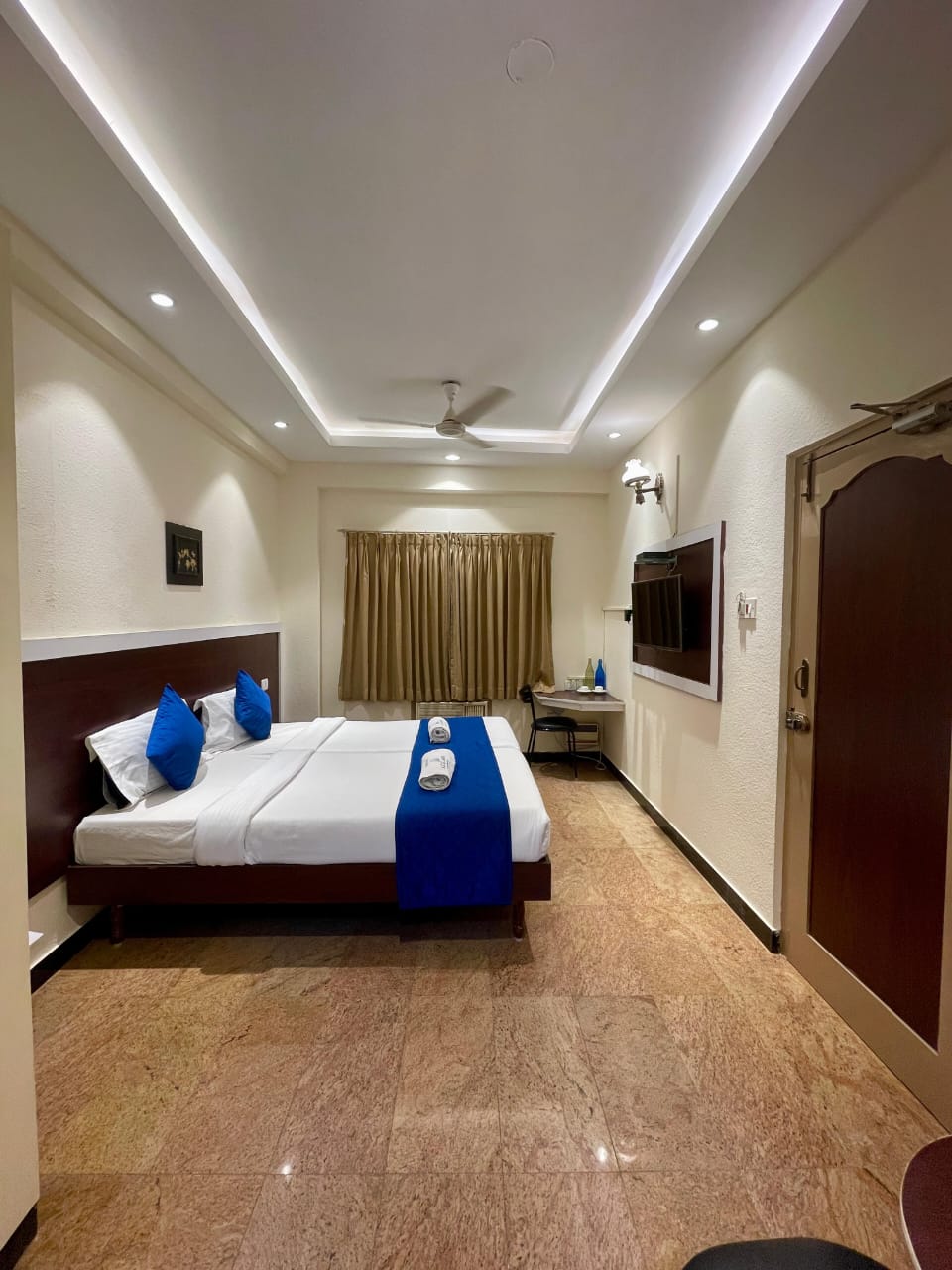 Deluxe Double Room (Non-AC)